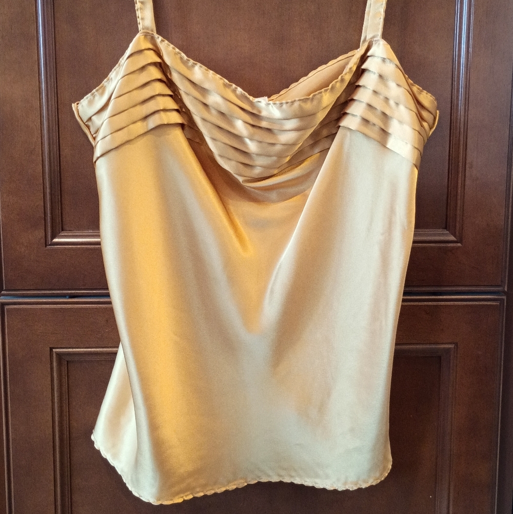 Delicates Brand Gold Women's Top
